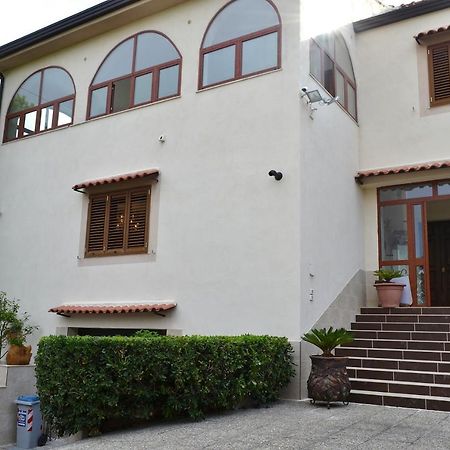Colazione Da Lolly Bed & Breakfast Napoli Dış mekan fotoğraf